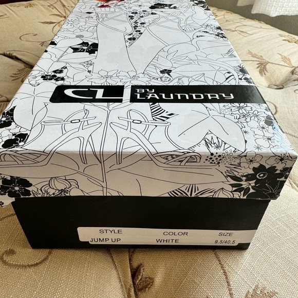 Jump Up White Patent Mesh Bow Slide Sandals NWT Size 9.5 - Picture 7 of 8